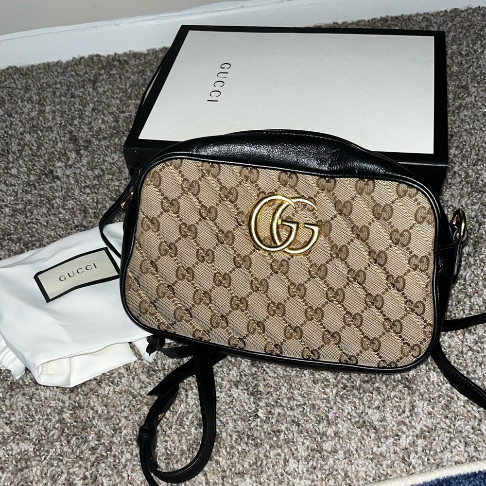 Authentic gucci cross body